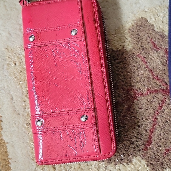 COACH RED PATENT LEATHER Zip Around Wallet- Rare - Picture 3 of 13